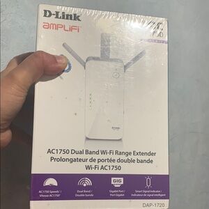 D-Link White Dual Band Wi-Fi Range Extender